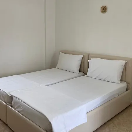 Kristeo * Vlorë